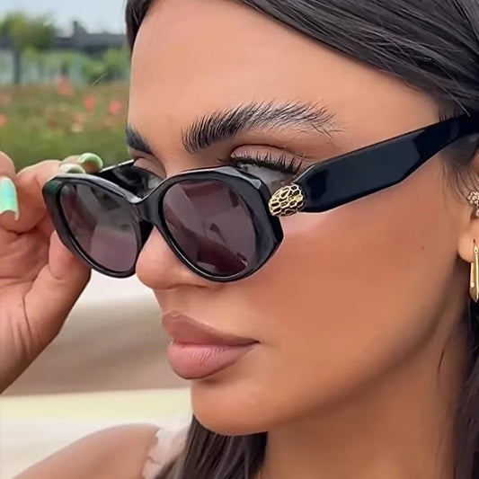 The Reina Shades
